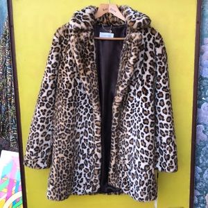 New with Tags Calvin Klein Leopard Fur Coat - luxury warm plushy fur Size L